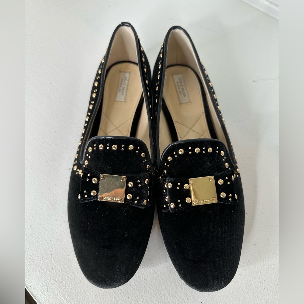 Cole Haan Black Velvet Studded Loafers Women’s 8.5B Gold Hardware Classic - Picture 4 of 10
